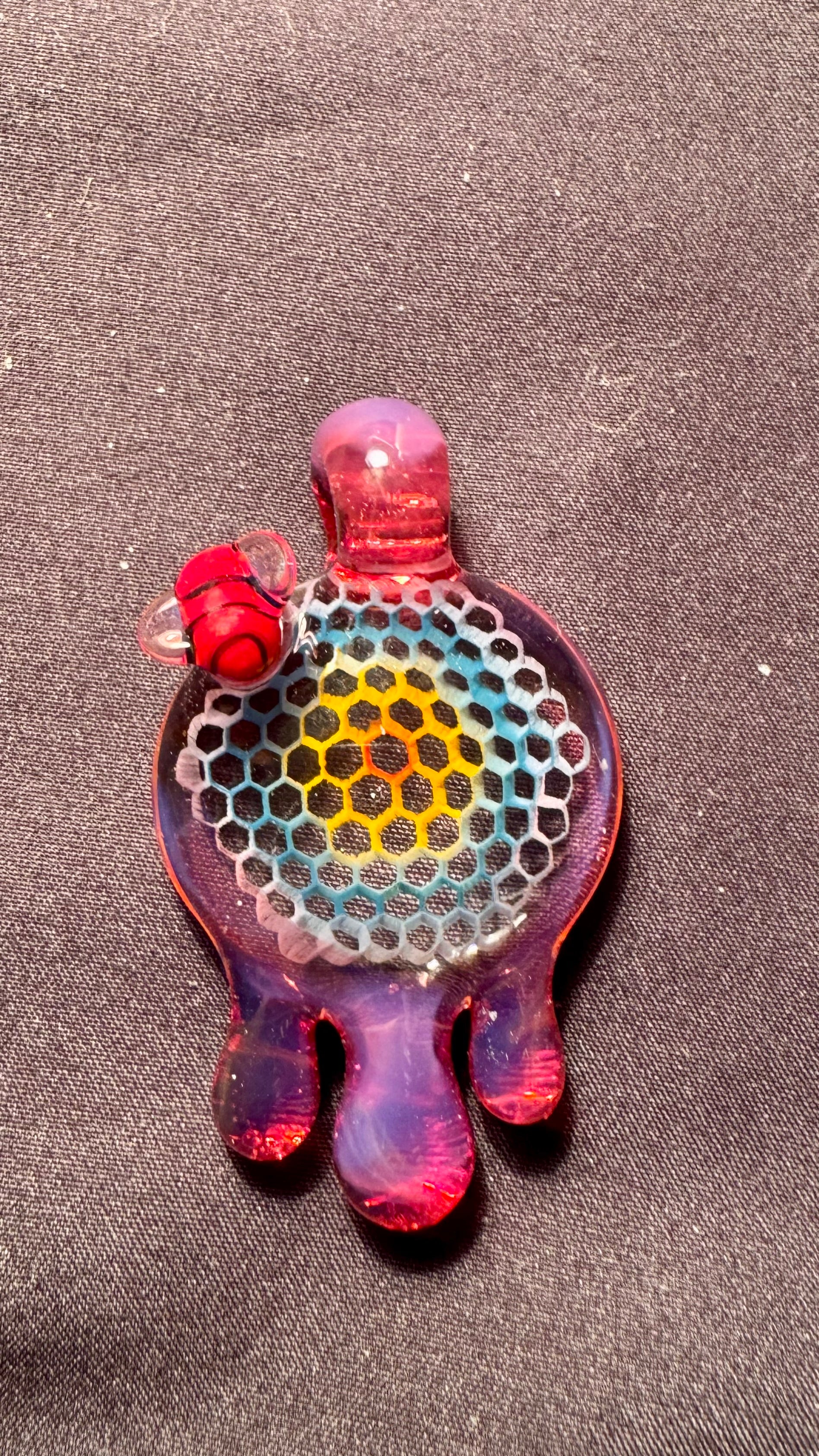 Large Rainbow Lensed Honeycomb